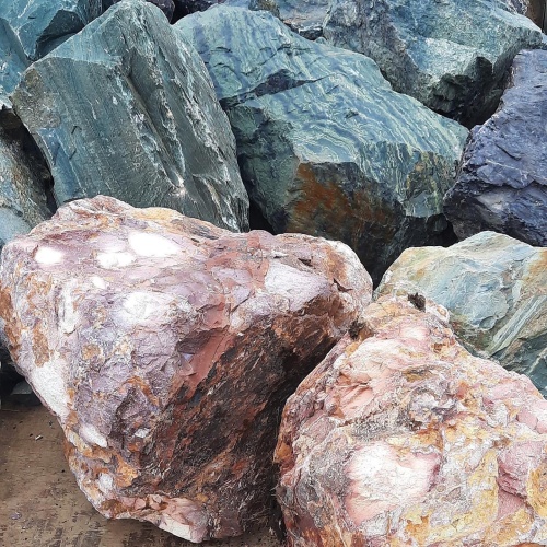 Ландшафтные глыбы красно-фиолетовые 200-1000 килограмм купить в Нальчике
