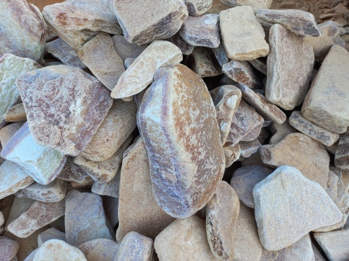 Златолит жёлтый, жёлто-зелёный глыбки и валуны для ланшафтного дизайна купить в Нальчике