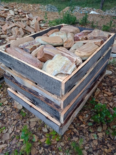 Златолит жёлтый, жёлто-зелёный глыбки и валуны для ланшафтного дизайна купить в Нальчике