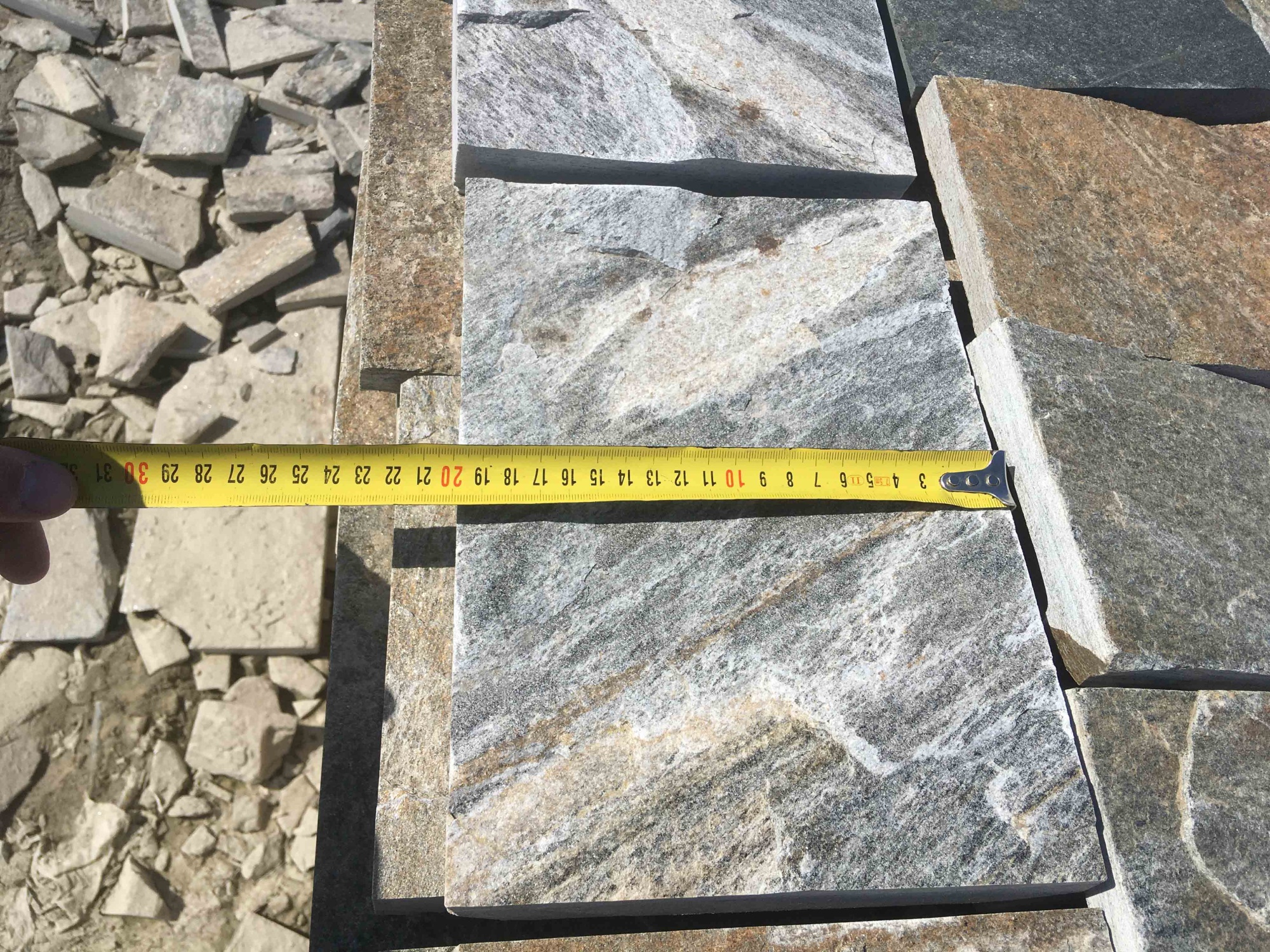 Плитка пилёная златолит Уральский для фасада купить в Нальчике