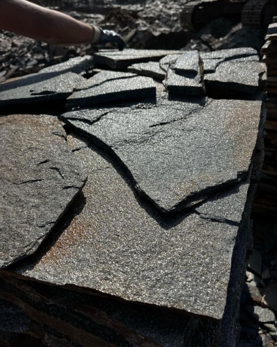 Плитняк златолит серебристый для фасада купить в Нальчике