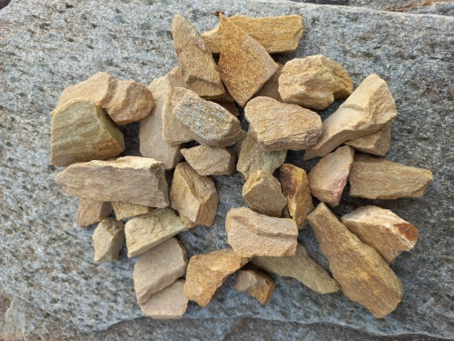 Златолит жёлтый декоративная каменная крошка купить в Нальчике