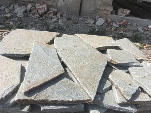 Златолит серебристый галтованный для цоколя купить в Нальчике